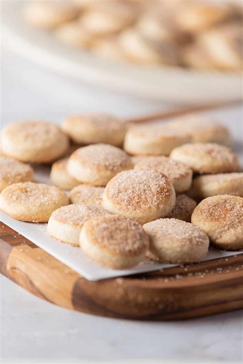 Pan de polvo are extra soft cookies coated with cinnamon and sugar ...