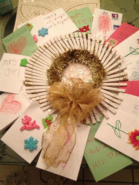 Diy Christmas Card Holder Wreath at Lisa Cunningham blog