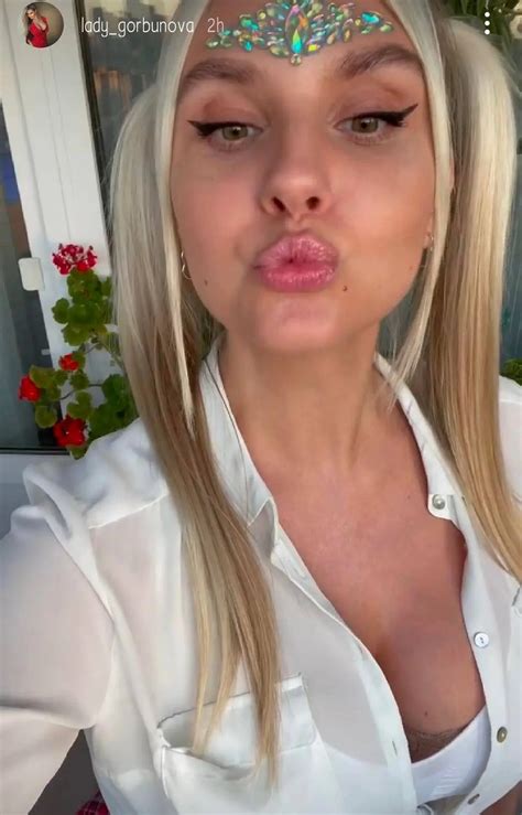 Another IG story I didnt know what she's saying. | Scrolller