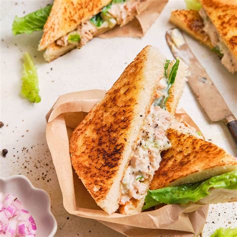 Chicken Mayonnaise Sandwich | Precious Core