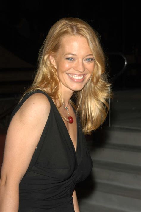 Jeri Ryan Unveils a Minimalist Black Dress at the Fox Summer TCA Party ...