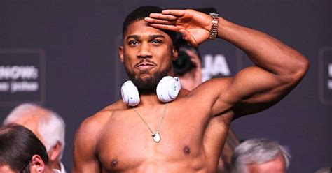 Anthony Joshua Makes 'Worrying' Mike Tyson-Jake Paul Prediction: "I ...
