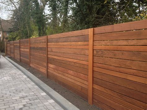 Horizontal Fence Design Ideas