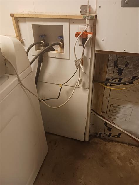 Washer overflow drain pipe : r/askaplumber