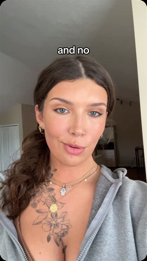 Miya Acacia (@miyaacacia) • Instagram photos and videos