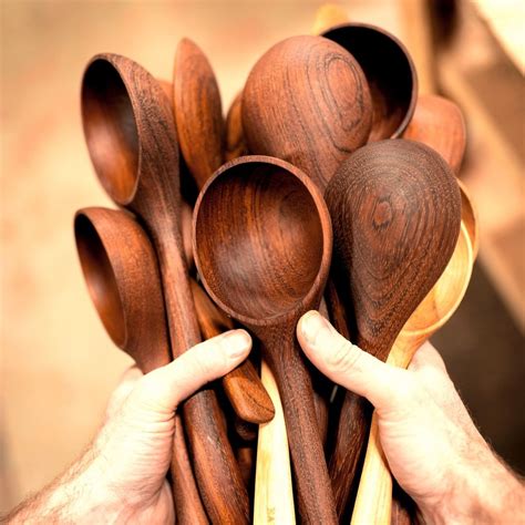 What is the Best Wood for Wooden Cooking Utensils: Expert Picks – Woodworking Advisor
