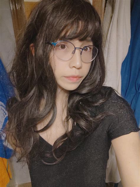 Do you like flat chested girls?🥹 : r/Asiantraps