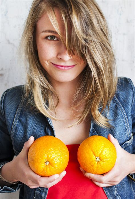 Montgomery Tubercles: What to Know About Small Bumps on Your Nipples