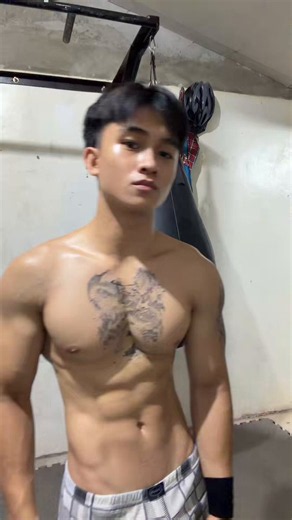 🔞Here you can only watch the unique videos that you haven't seen on my social media. In that link, you will find my secret world, and it is full of-sex pov 🍆🤯-masturbation 🍆💦-69 position with friends 🙂🙃-Blowjob🍆-muscle worship 💪-threesome🍆🍆🍆-foursome🍆🍆🍆🍆 https://t.co/iDQNaVoOkz