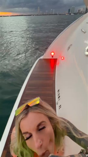 RT @50ShadesOfAnast: Blowjob with a view 🫶