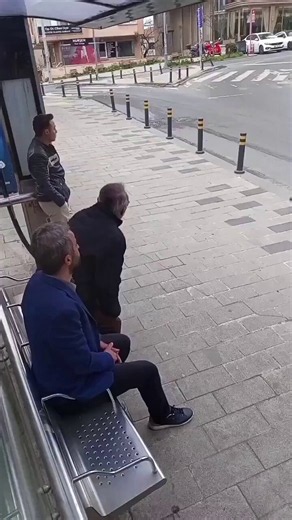 Wow, that level of awareness and observation is amazing.Real life superhero.