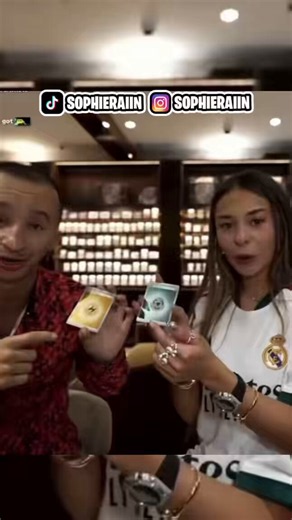 Sophie Rain rips pack with J Shock #pokemon #sophierain #jshock @sophieraiin https://t.co/M2C1LiZGje