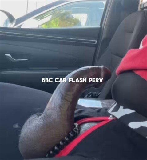 Just look at how I teased this white MILF with my firm black cock and cum-filled black balls. Look at the precum leaking from my black cock for her. She was so mesmerized by my BBC Access this video and all my exclusive RAW MILF content below 👇🏿 🙍‍♀️🙍🏻‍♀️👩‍🦰👩‍🦳🍆https://t.co/YbomG7HN42