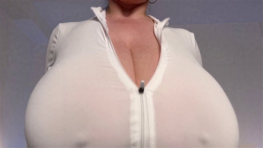 Huge Slow-Motion Titty Drop 😍👉 @BustyEma 🔗 https://t.co/pFZ9sLfntD 🖇 https://t.co/ExD4XaWxjo https://t.co/9X5qmyViDg