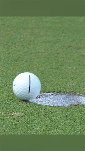 Justin Thomas played the waiting game on this putt at 2017 PGA Championship 😅 #shorts #golf #pga