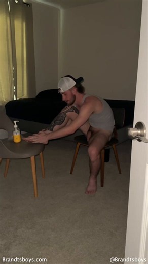 RT @BrandtsBoysNash: POV: Your hung roommate catches you spying on him while he’s moisturizing his feet, & then asks if you wanna touch his…