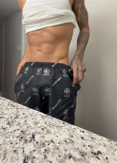 RT @seducerkiddd: Need a hole to dig out😈📲