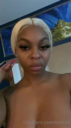 She's fine🍑 pussy sweet and fresh 🥵🥵💦