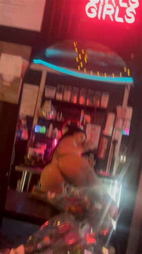 RT @verycaprice: twerk it out
