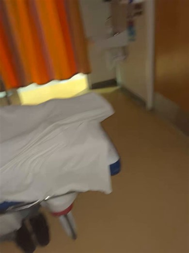 ebony bbw shows off her huge chocolate drops and spreads her phat ass in hospital room https://t.co/rE7FZa7SBO