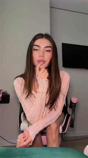 Who has $40 to be humiliated?Findom finsub paypig humanATM mistress femdom sph beta cuckhold cbt cei cuck humiliation walletdrain goddess chastity exposure blackmail sissy loser whalesub cashslave bitchboy#findom #femdom #buyingcontent #nsfwtwtًً #feetworshi̇p
