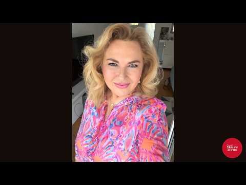 SUZANNE 🌹 Natural Older Women Over 50 🌸 Radiant Elegance 🌟 Fashion Journey