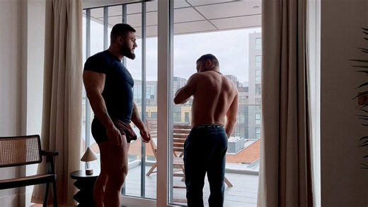 RT @BrockMagnuss: Training buddy loves getting fucked by the window @AlexisGrandeXXX