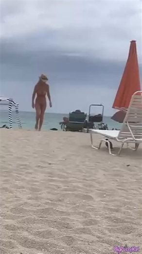 RT @BigPussyKat on #x #nude #beach #publicnudity #nsfw #milf #topless #nudebeach #girls #photo #playa #exhibitionist #outdoors
