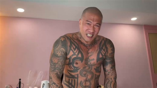 RT @DamianXXXDragon: HOLE WRECKED - @chen_hum ‘s hole, pink and soft, is swallowing my uncut cock like it was made for me. I spit on my fin…
