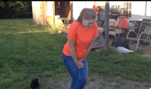 Cute Woman Pees In Her American Eagle Jeans In Yard