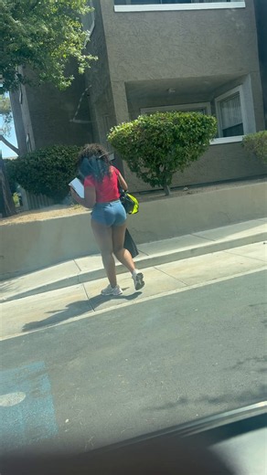 Dude paid 75$ just to see me fuck this lil thick PYT bitch throat #throatgoat #ass #pyt #thickshii
