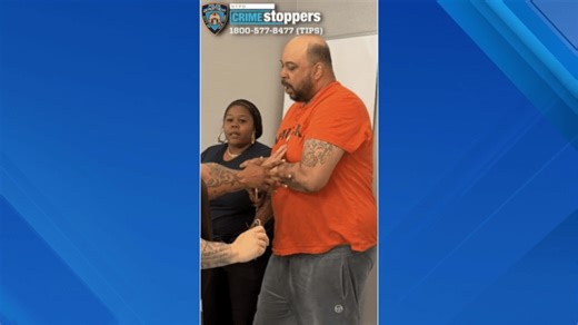 Security guard stabbed, assaulted inside NYC urgent care: NYPD