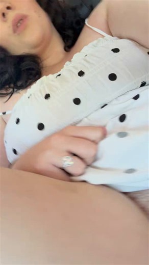 RT @IvoryLux2: would you play with my pussy in the back of the uber? It’s wet and I’ll cum all over you ;)