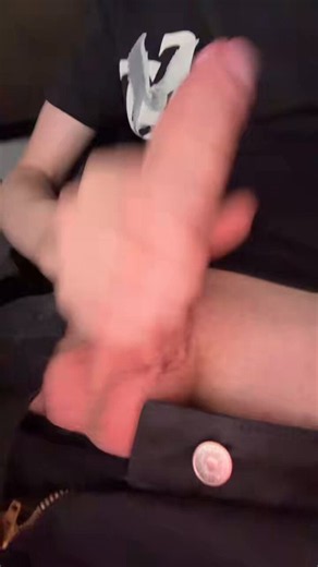 Who wanna make my bwc cum #huge #horny #hung #white #cock #dick #jerkingoff #porn #cum