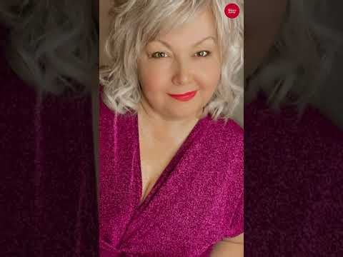 MARGO 🌹 Graceful Fashion 🌸 Natural Older Women Over 50 🌟 Timeless Radiance