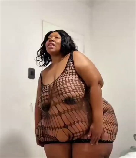 Ebony SSBBW in fishnet shakes her massive jiggling ass & curves! Huge belly and booty stretch the net as she poses. On bed spreading for pink toy. Pure gooner fuel. #gooner #SSBBW #Ebony #Fishnet #Jiggle #Thick #GoonFuel