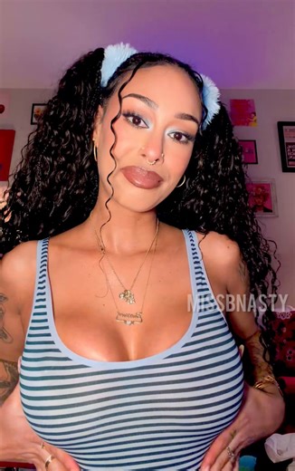 RT @MissBNasty: Happy Titty Tuesday! 🎉Let me see your tits and links in the replies 😈👇🏽