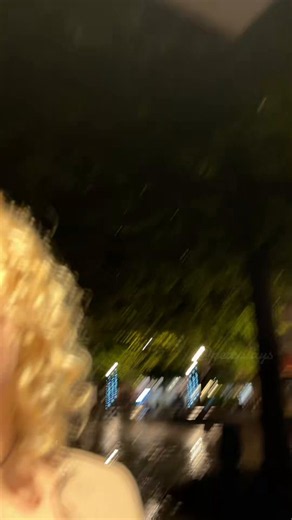 RT @peteplayss: PUBLIC TITTY FLASH >>> *volume up for the 10/10 commentary*
