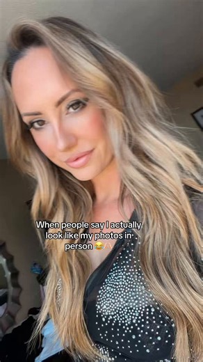 💅 I do, in fact, look like my photos in person lol TYVM!