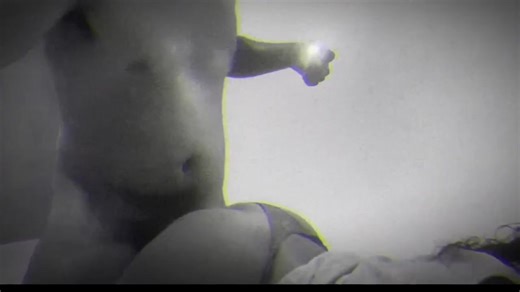 latina follada en cuatro frente a la cámara