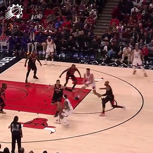 Drew dunks 💪 | Phoenix Suns