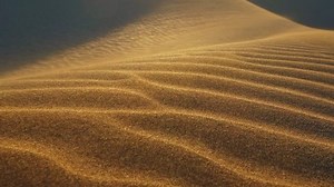 Sand Waving Wind Dunes Desert Grains Stock Footage Video (100% Royalty-free) 1058724934 | Shutterstock