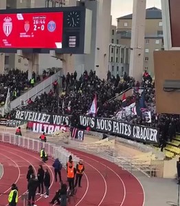 14 reactions | ASM - PSG L'entrée des supporters parisiens dans une ambiance relativement délétère au Stade Louis II. Réveillez-vous ! Vous nous faites craquer | Paris since 1970 | Facebook