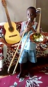 Insentive uma criança a tocar um instrumento | Bandas e Fanfarras