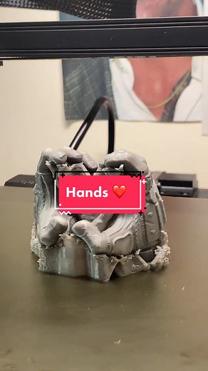 Who else loves support removal 🙋‍♂️ #asmr #soundsgood #bane #hands #3dprint #3dprinted #3dtiktok #enderman #ender #batman #dc #buildingblocks #pinultimate #plastic #fantasy #support