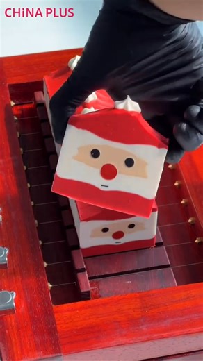 Santa soaps are coming to your showers this Christmas! | China Plus America