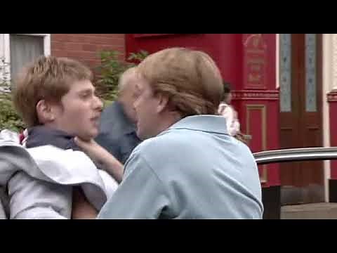 EastEnders - Ian Beale Vs. Craig Dixon (3rd September 2007)