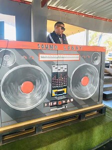 Dj Bman Hartsfield Sunday oldschool SA House Live Vol.103 Aug 25 1. Sam & Gigi - Love is aliar 2. Get over it - Bucie 3. La vida - Mi Casa (Gregor Salto Remix) 4. Complicated - Ralf Gum (Dj Christos mix) 5. Change the world - Master Jam (Dr Duda Remix) 6. Rise Again - Liquid deep ft Gregor Salto 7. Turn you on - Mi Casa 8. I dont care - Genevive ft Dr Duda 9. I am free - Fistaz Mixwell ft Mello soul 10. Fall for you - Kings of Tomorrow Ft April Dj Toxic, Cue & Mergs Absolute Touch 11. Love you b