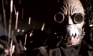 ‘Skinned Deep’: One of the Most Bonkers Horror Films of the 2000s Is Now Streaming on Screambox