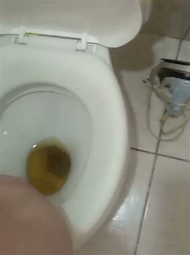 Sexy Brazilian girl poop - Vídeo 6